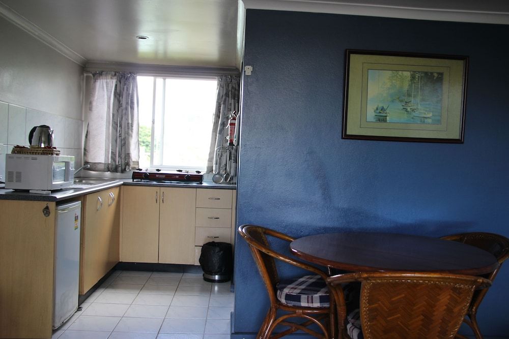 Capricorn International Hotel Family Room 9