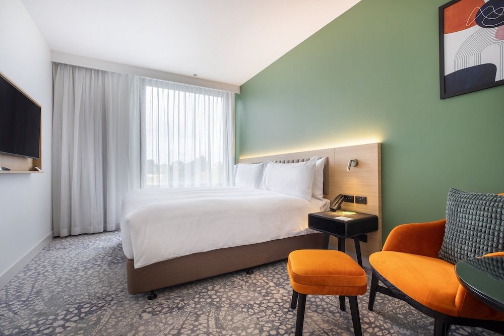 Standard Room, 1 King Bed