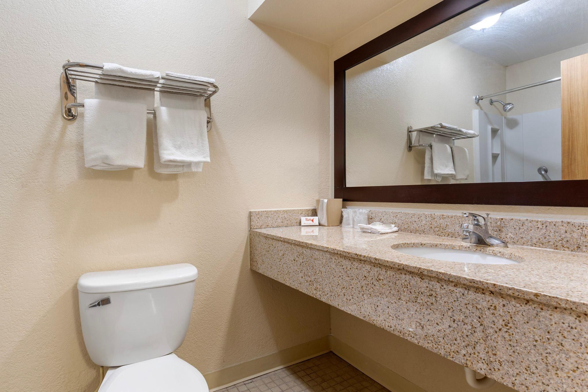 Red Roof Inn La Marque Superior 2 Queen Beds Smoking 3