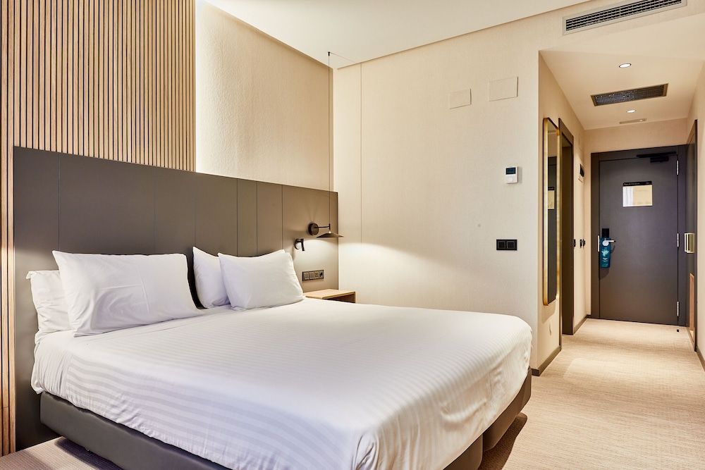 Hotel Silken Ciudad Gijon Standard Double Room Single Use (Deluxe) 3