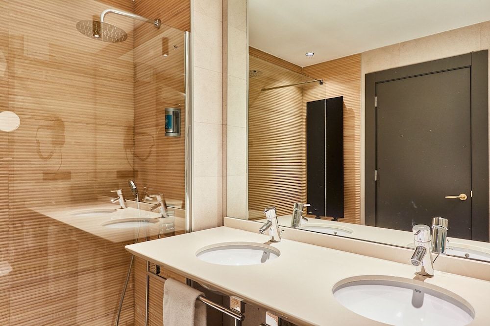 Hotel Silken Ciudad Gijon Standard Double Room Single Use (Deluxe) 5