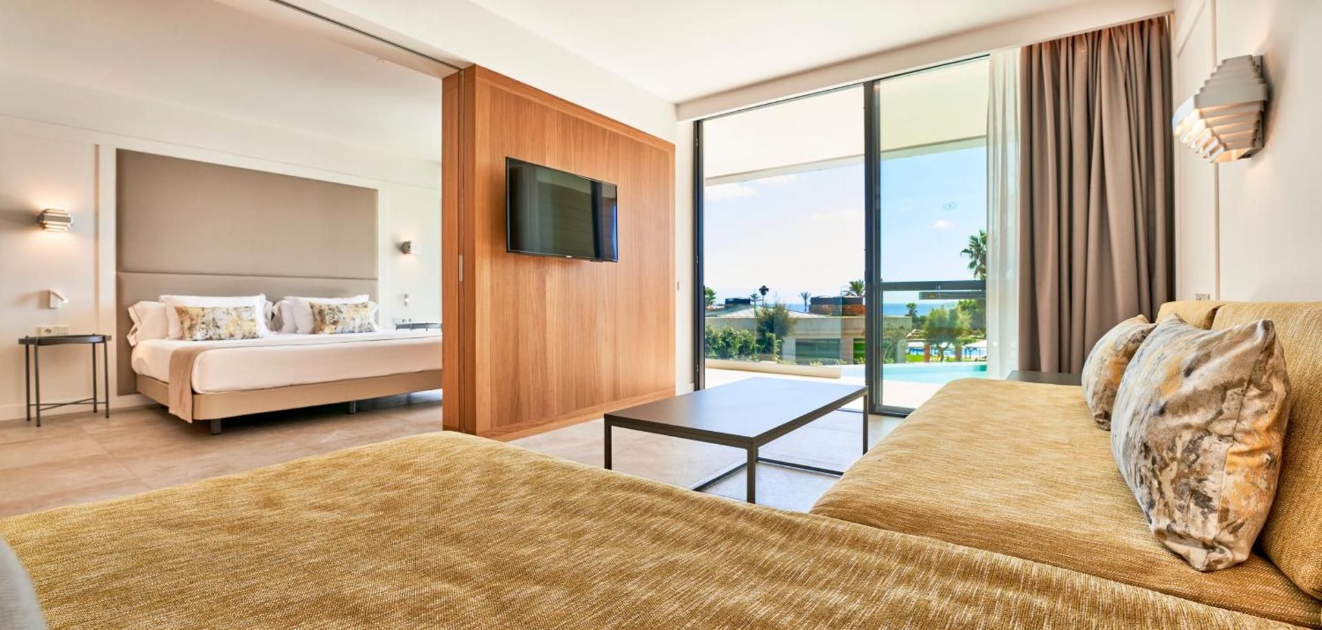 Prestige Suite with Pool Access