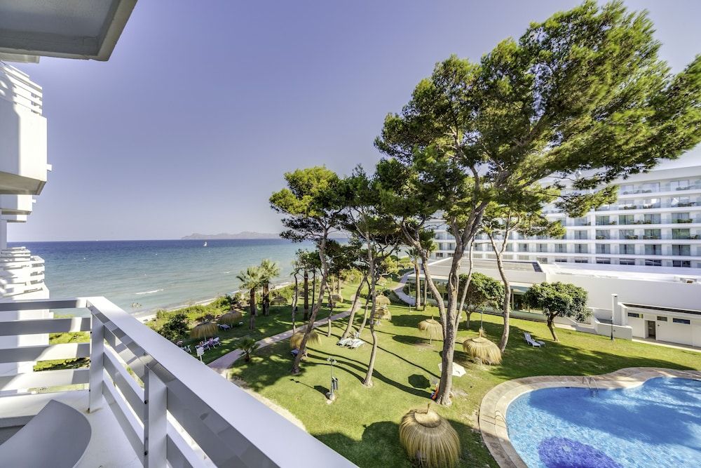 Junior Studio Suite, Partial Ocean View (3 Adults)