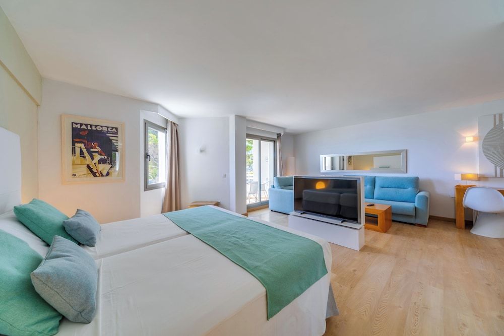 Junior Studio Suite, Partial Ocean View (2 Adults)