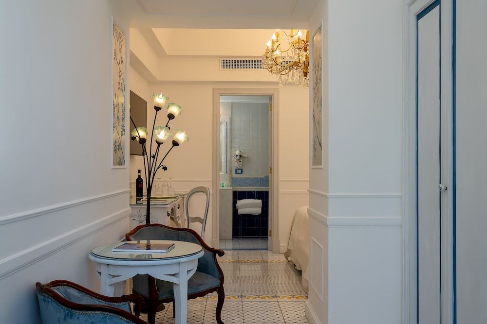 Luxury Villa Excelsior Parco Classic Double Room, Garden View 5