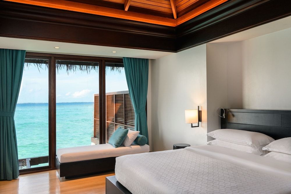 Overwater Suite 2 Bedrooms with Ocean View