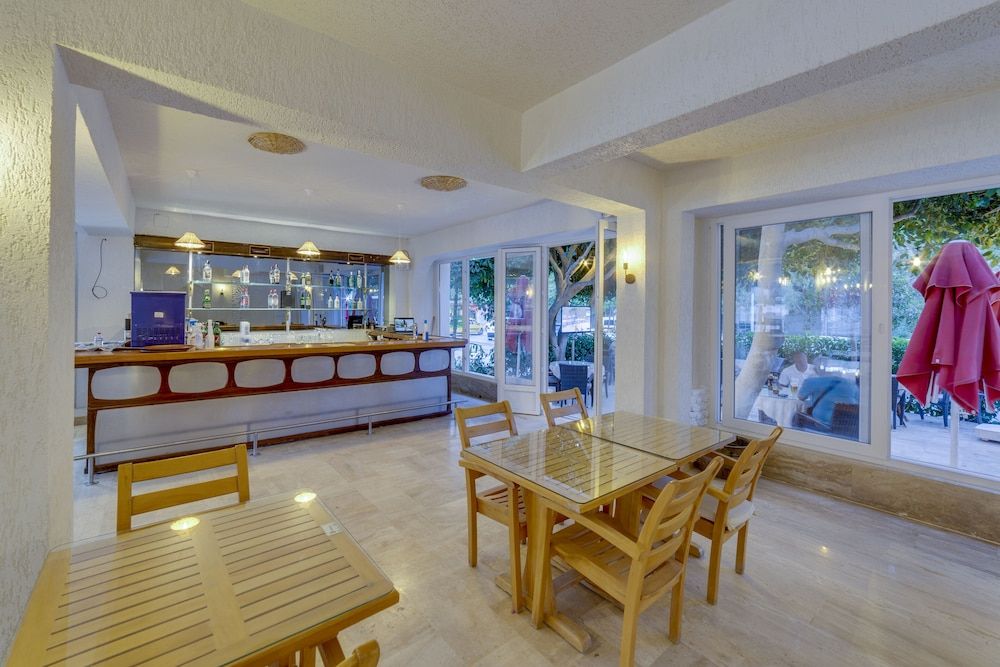 undefined Serhan Hotel 9