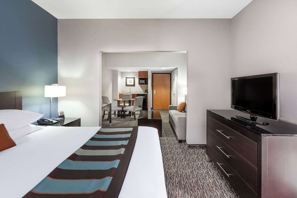 Studio Suite, 1 King Bed, Non Smoking