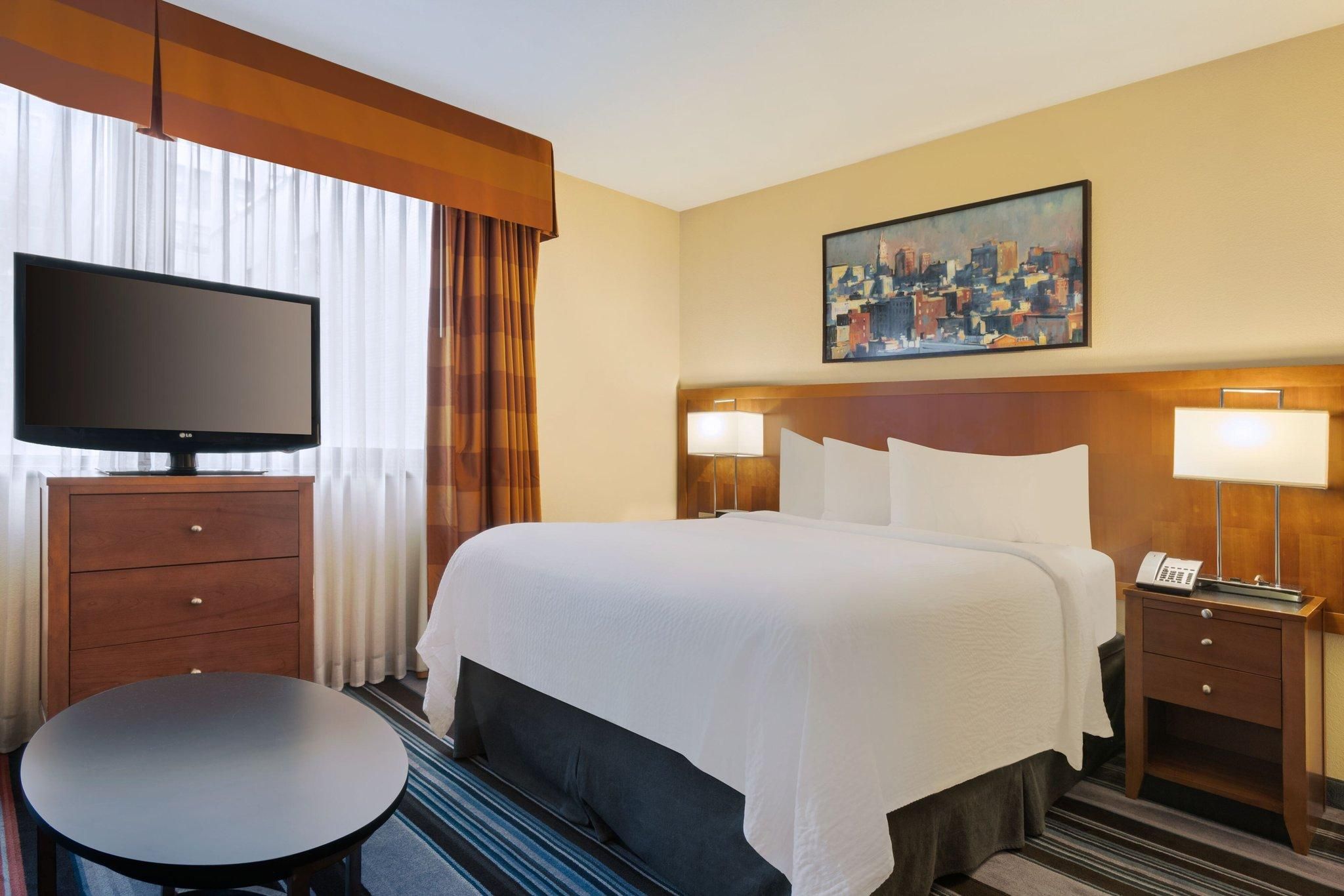 undefined Residence Inn by Marriott New York Manhattan/Times Square 8