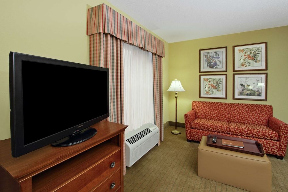 One King Bed, Non-Smoking, Accessible