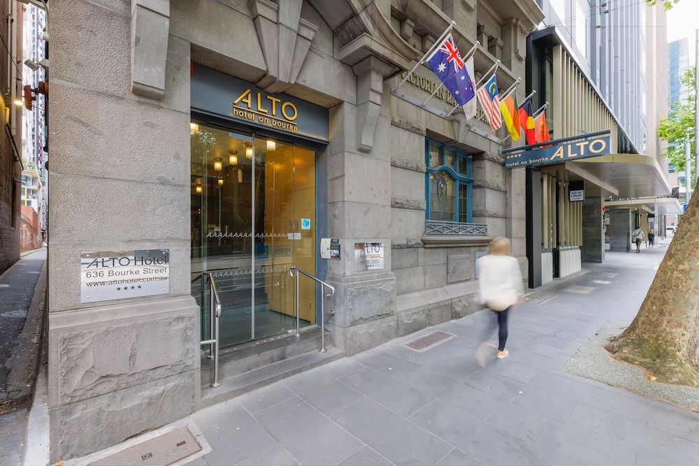 undefined Alto Hotel on Bourke 2