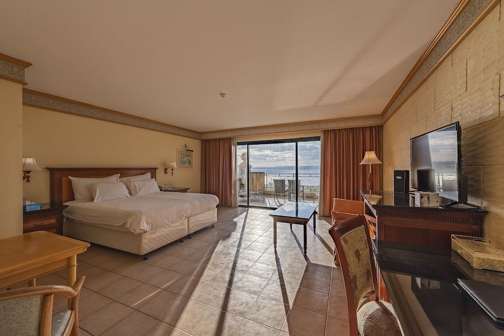 Grand Hotel Gozo Superior Room, Terrace, Sea View 2