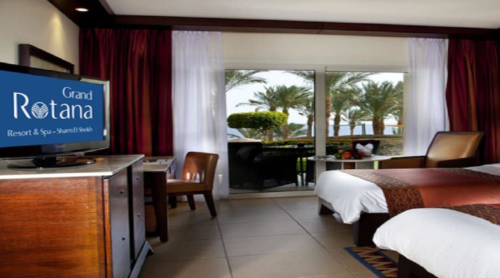 Grand Rotana Resort & Spa Room, 2 Twin Beds, Sea View