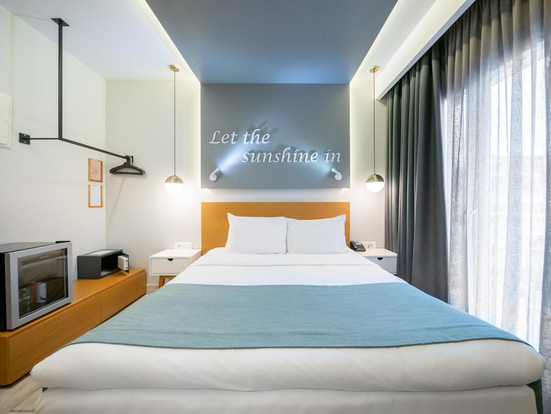 Back View Alkyone Room