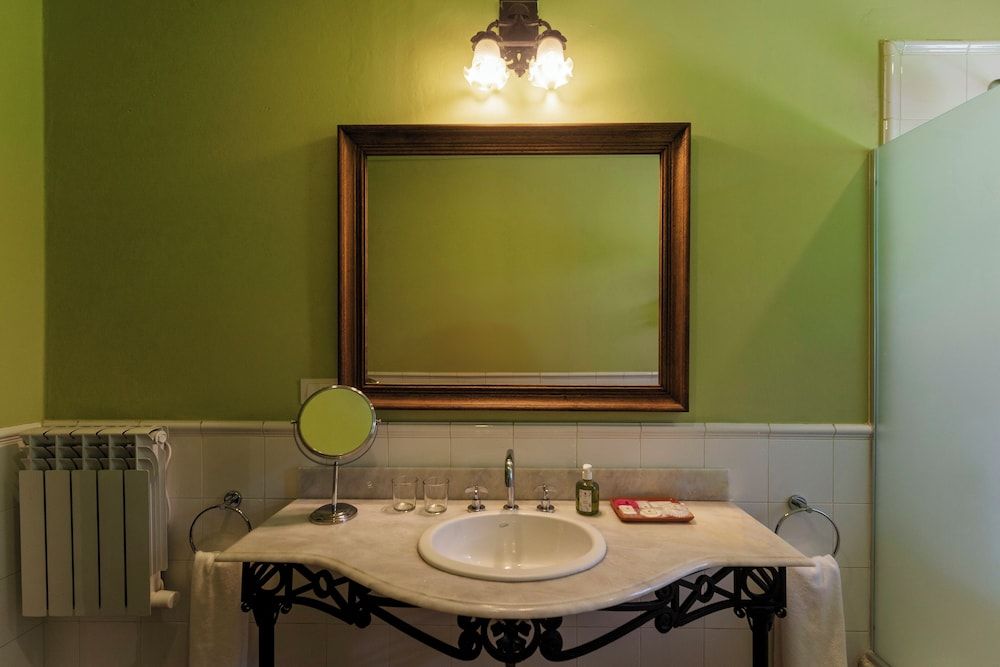 Patios de Cafayate - Wine Hotel & Restaurant Colonial 1 King Bed 6