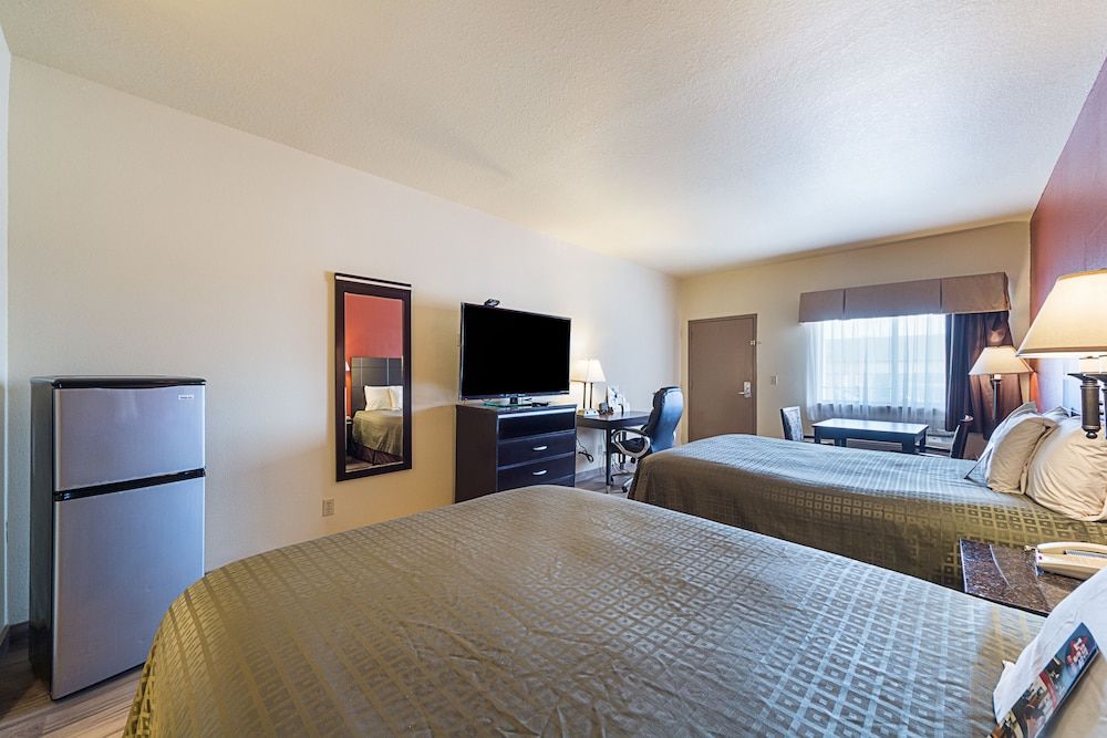 Standard Room, 2 Queen Beds, Non Smoking, Refrigerator & Microwave