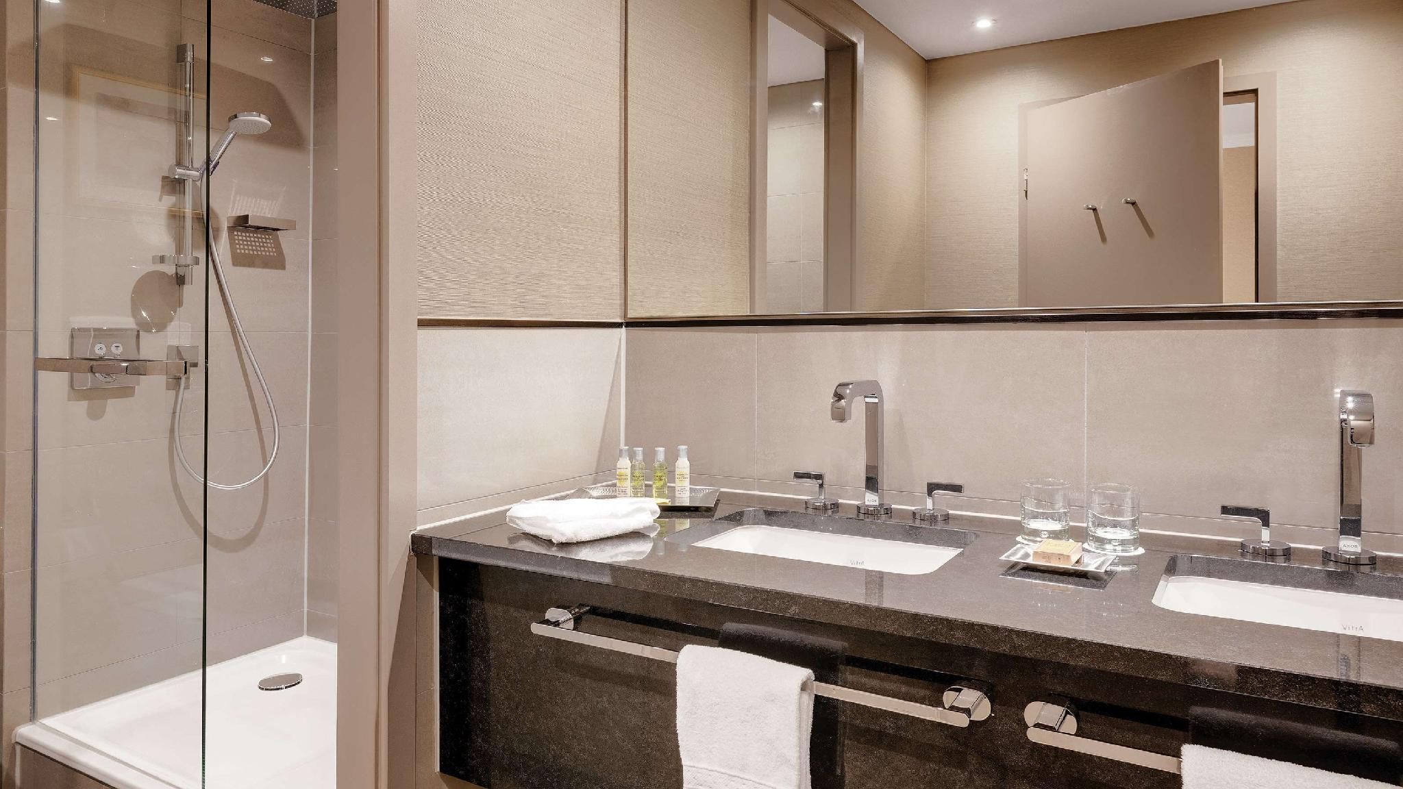 King Junior Suite