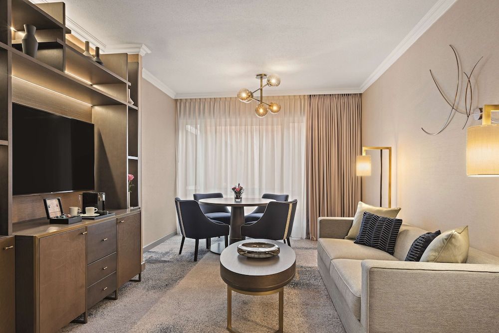 undefined Hilton Munich City 3