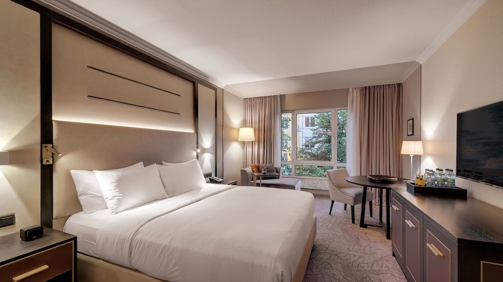 Hilton Munich City Room, 1 King Bed, Non Smoking 3