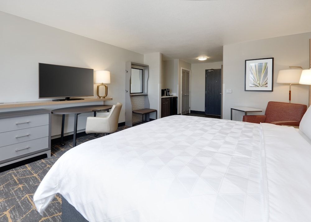 Standard Room, 1 King Bed