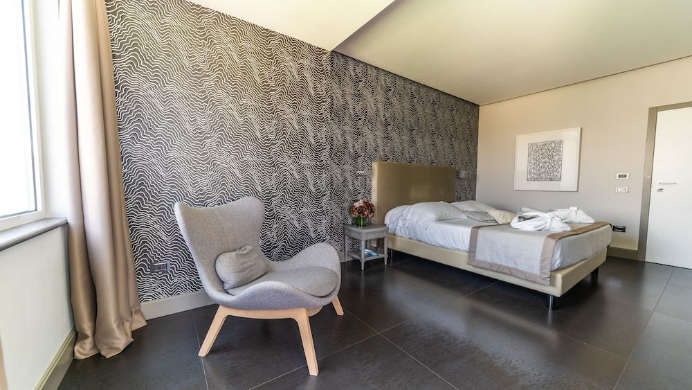 Hotel Il Gabbiano Deluxe Suite, Hot Tub, Sea View