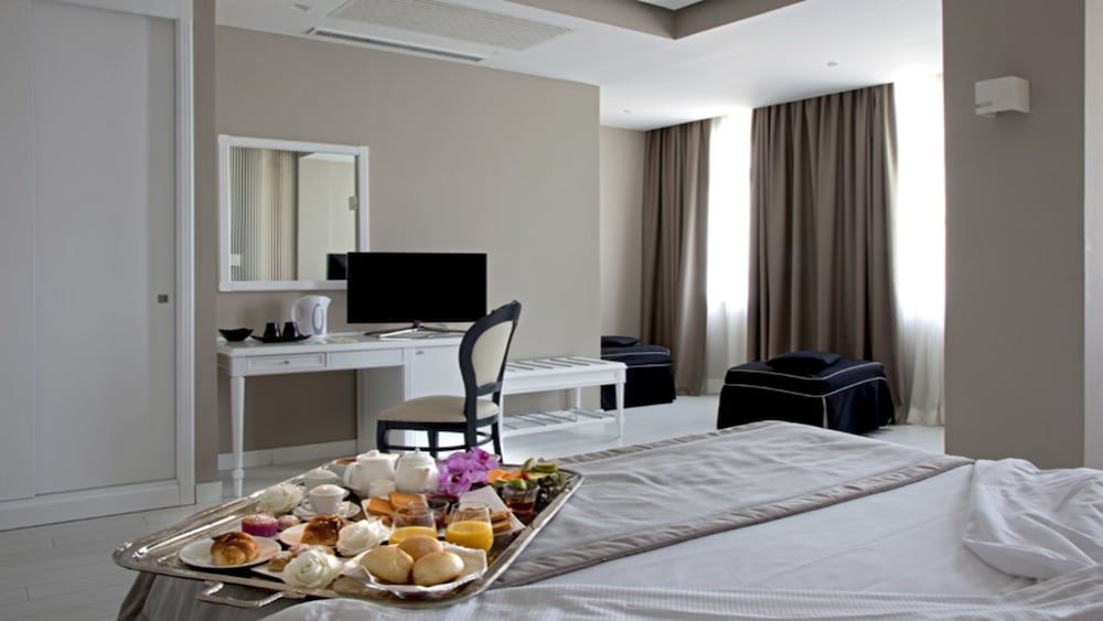 Junior Studio Suite, 1 Double Bed with Sofa bed