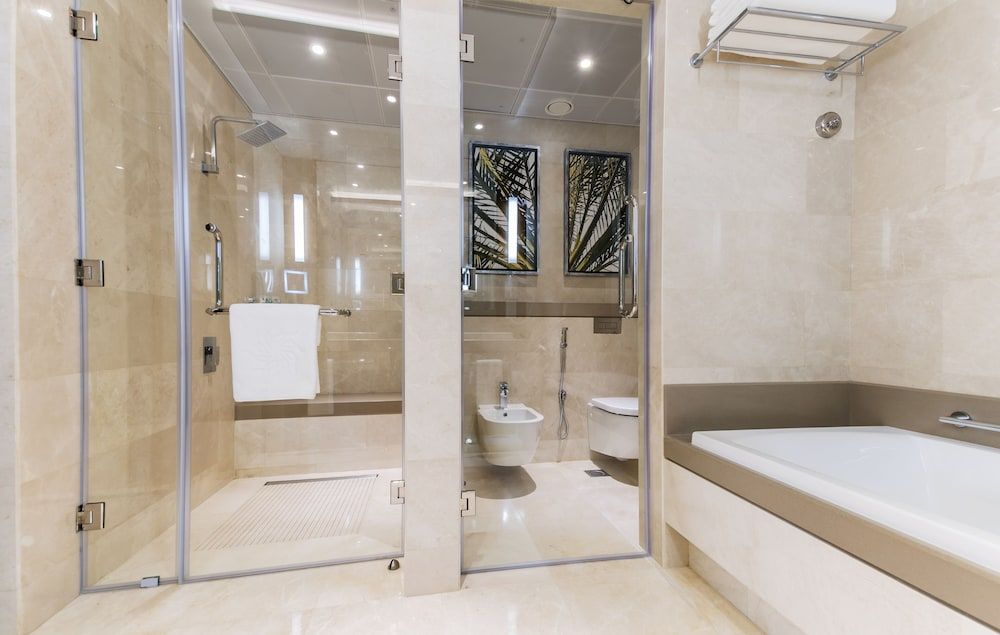 Ayla Grand Hotel Classic Room, 1 King Bed 5