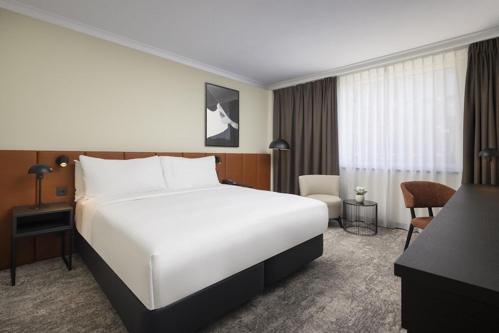 undefined Hilton Düsseldorf 5