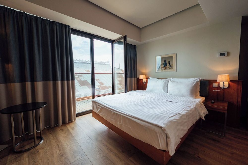 undefined PeakTure Hotel Bucharest 6