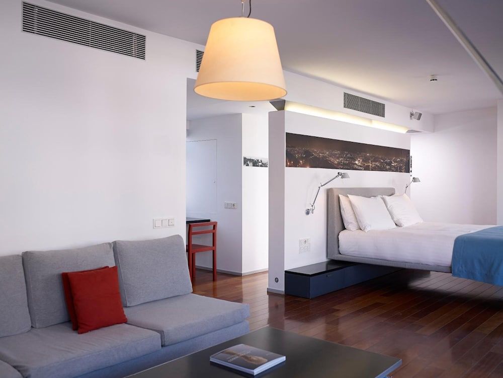 undefined Periscope Hotel 8