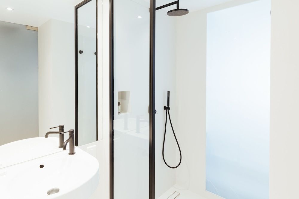 Periscope Hotel Superior Room 3