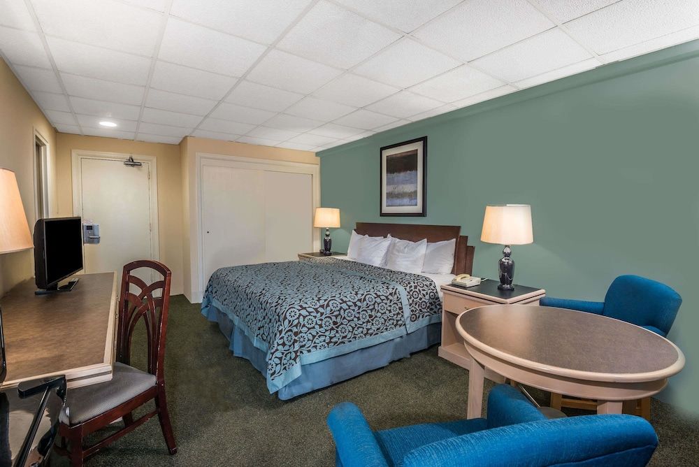 undefined Days Inn by Wyndham Atlantic City Oceanfront-Boardwalk 8