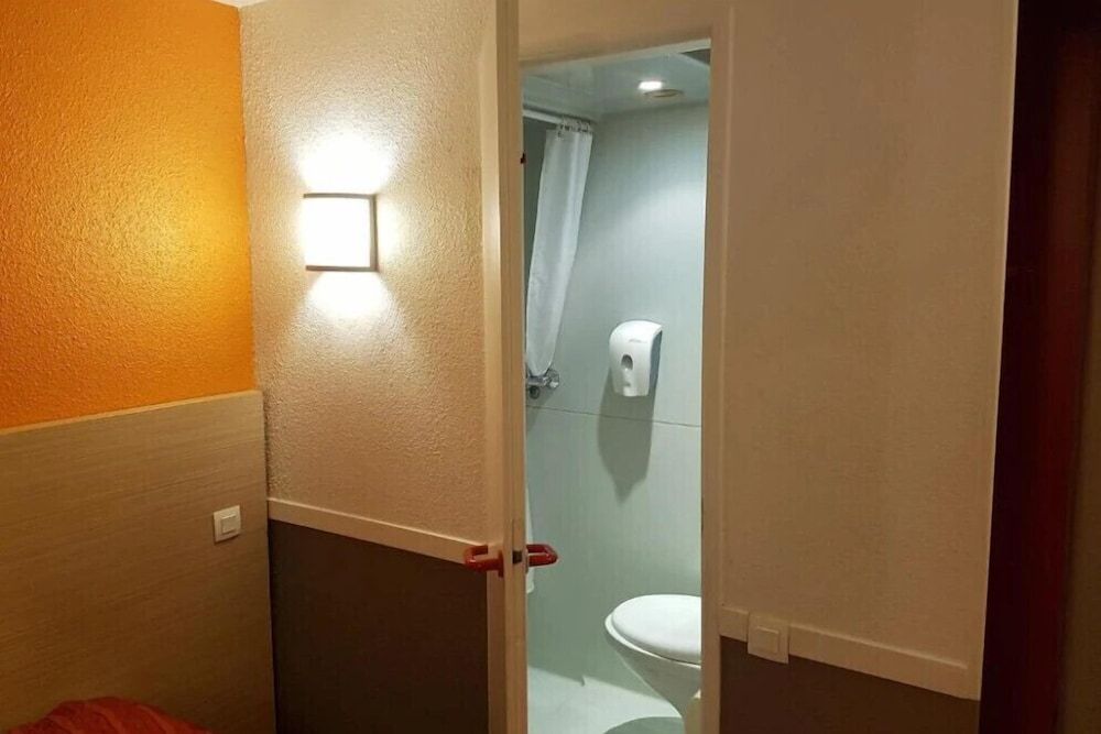 HECO Calais Centre - Gare Double Room 3