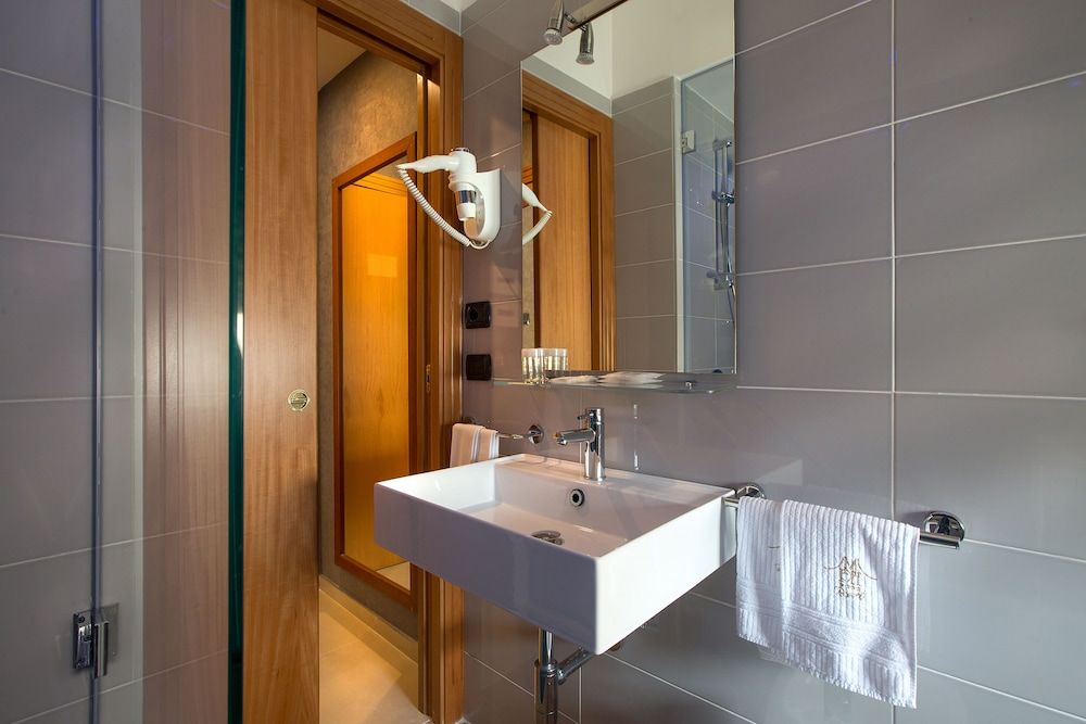 American Hotel Superior Double Room 22