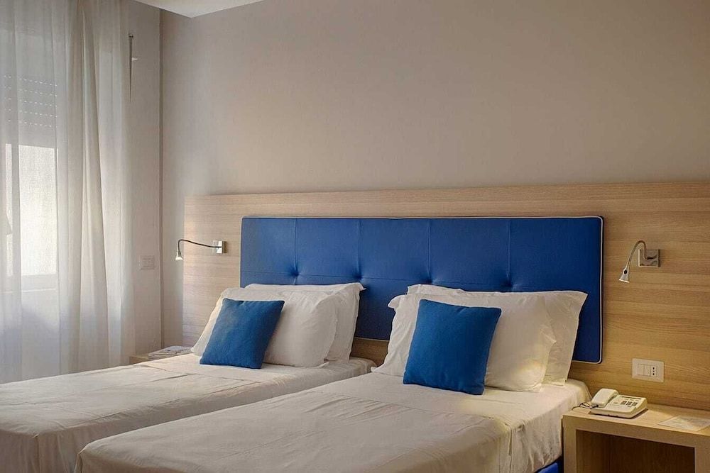 American Hotel Standard Double Room 6