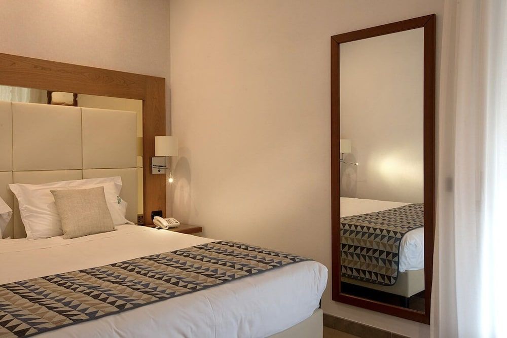 American Hotel Superior Double Room 7