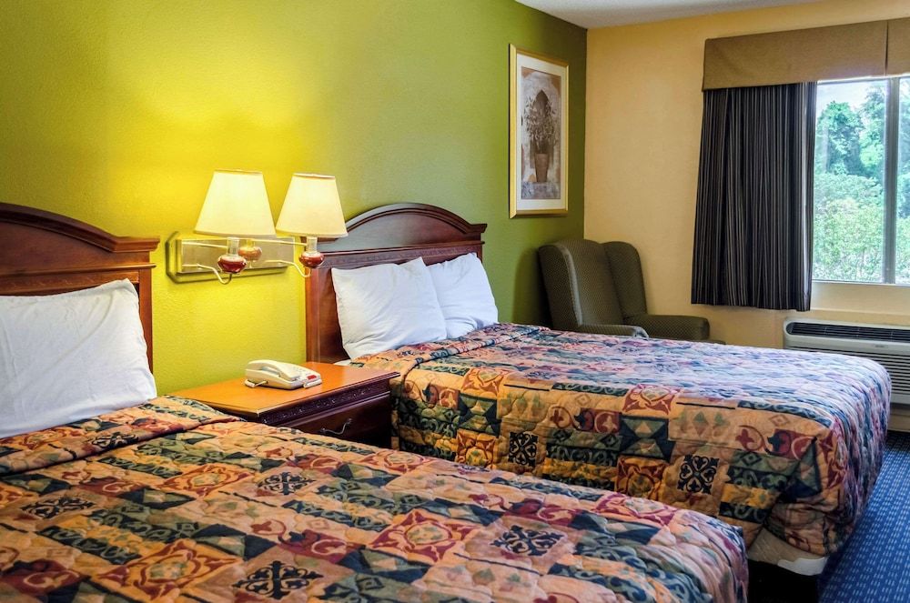 Standard Room, 2 Double Beds, Non Smoking