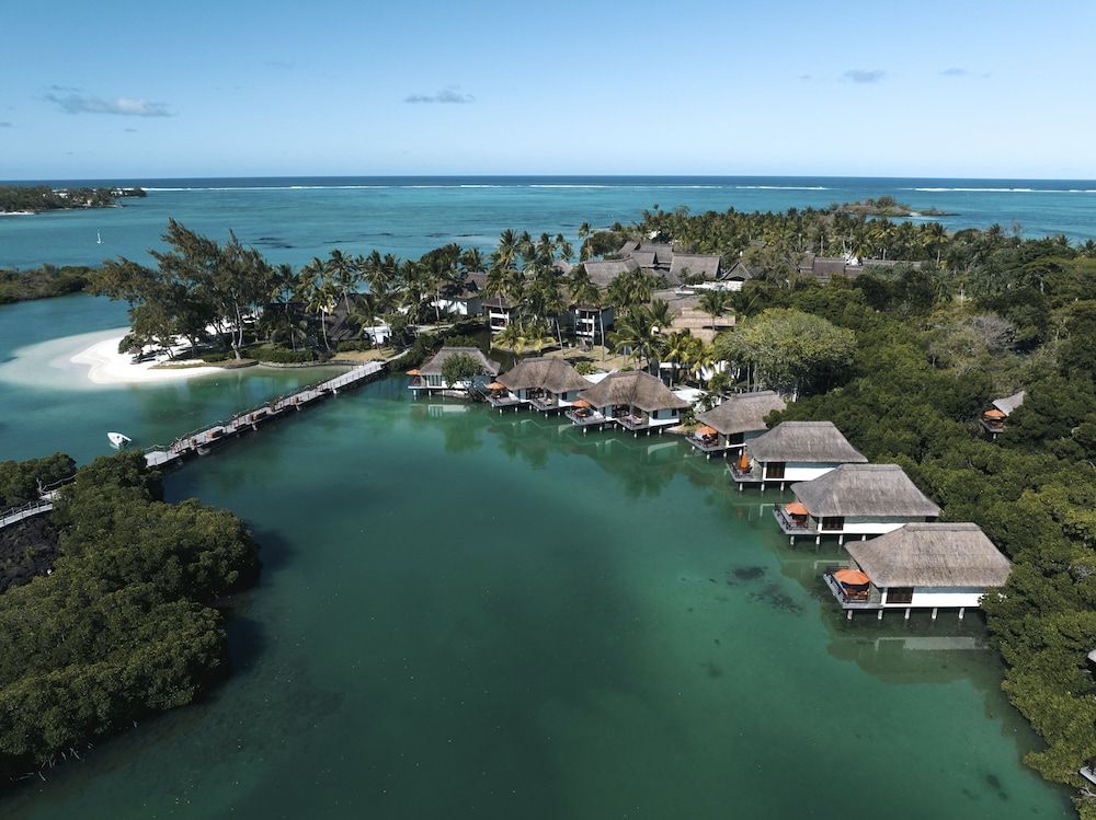 Constance Prince Maurice Junior Suite (On Stilts) 6