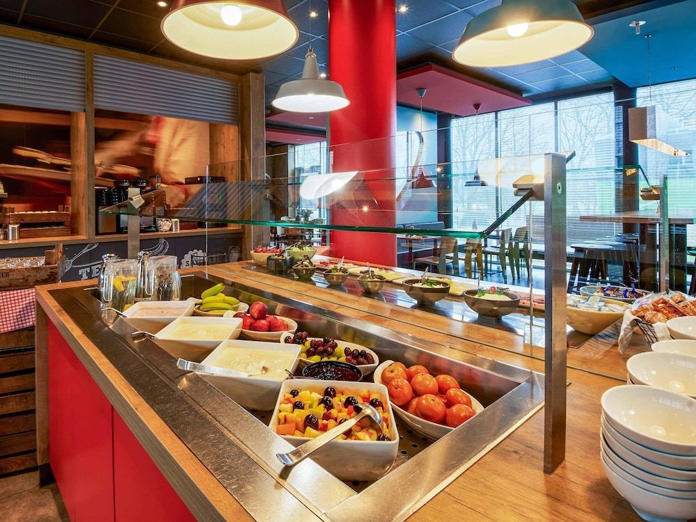 undefined B&B HOTEL Frankfurt-Messe 4