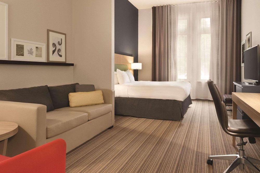 Studio Suite, 1 King Bed, Accessible, Non Smoking