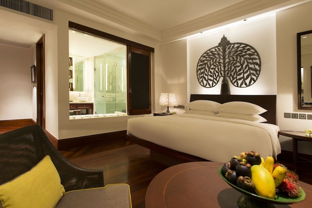 Room, 1 King Bed, Garden View