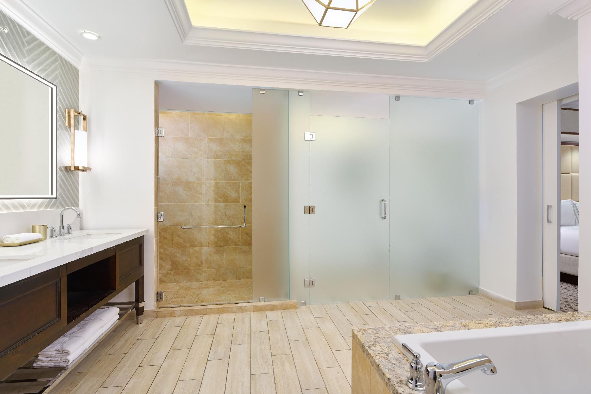Oak Knoll One-Bedroom Suite ADA