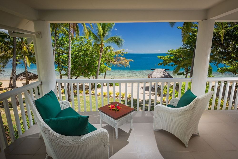 Malolo Island Resort Family Bure, 2 Bedrooms, Ocean View, Beachfront