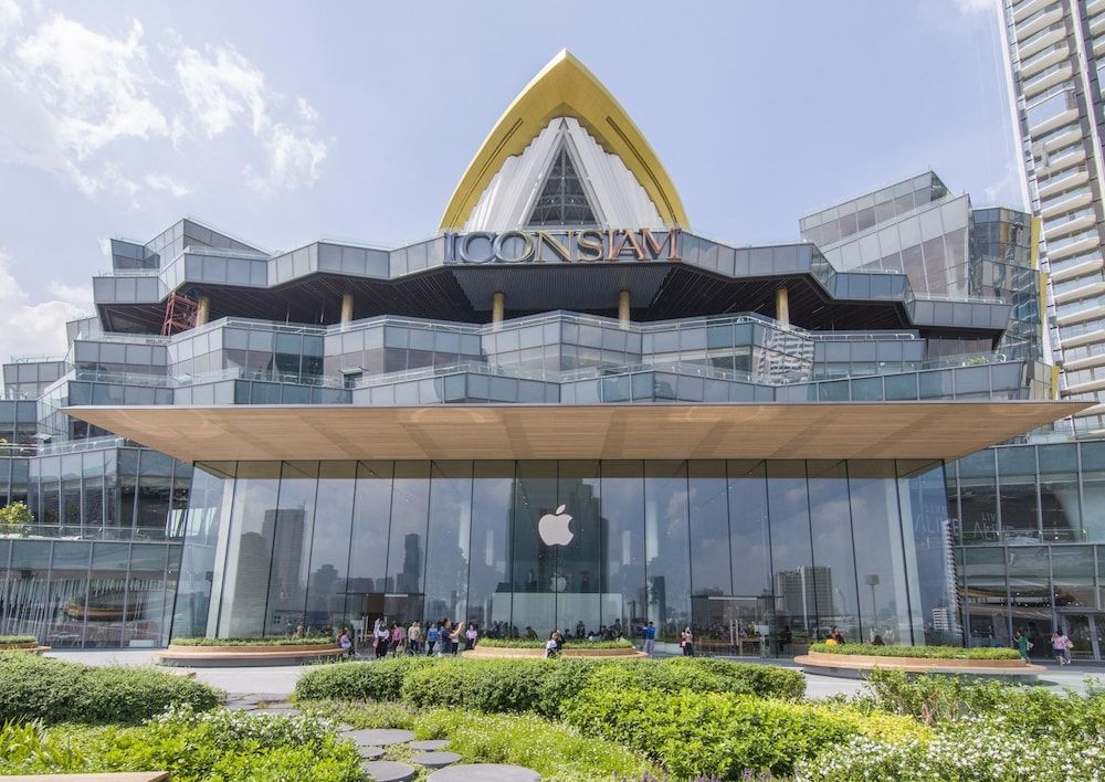 undefined Emporium Suites by Chatrium 2