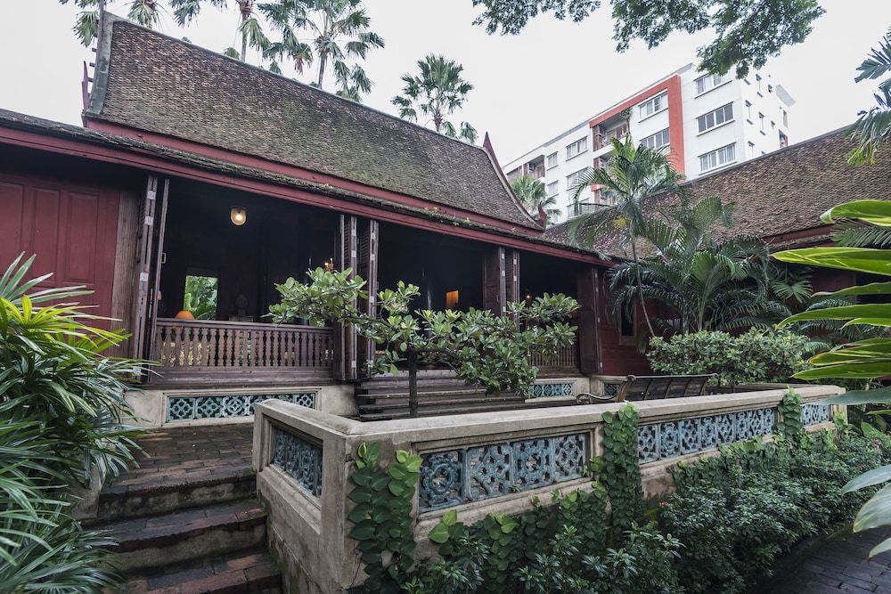 undefined Emporium Suites by Chatrium 3