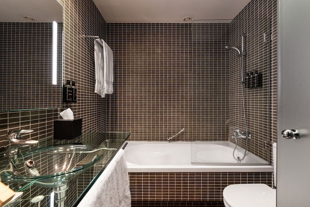 EXE Zizur Pamplona Double Room 8