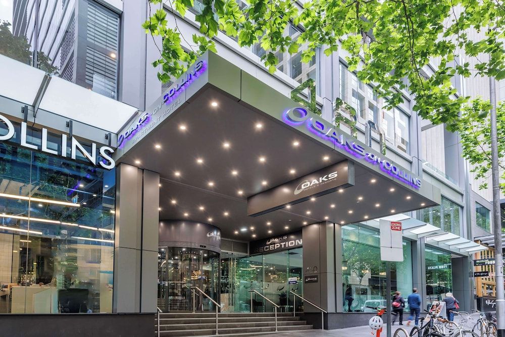 undefined Oaks Melbourne on Collins Suites 5