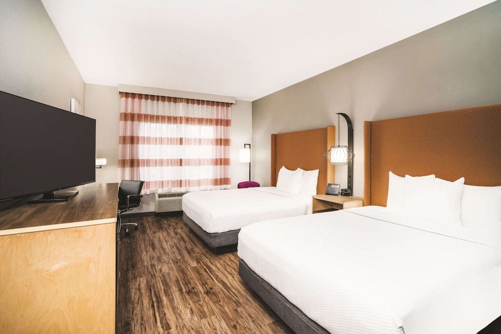 Room, 2 Queen Beds, Non Smoking
