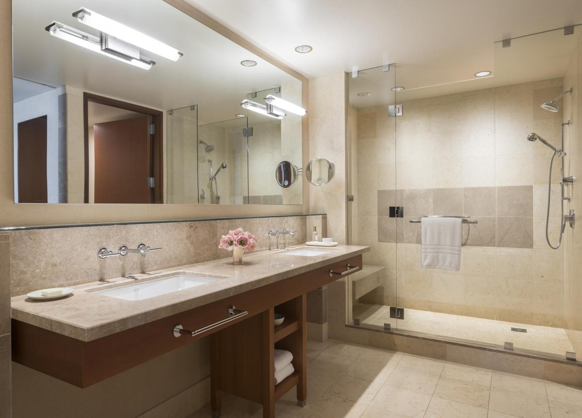 Superior ADA Hearing Room Double beds