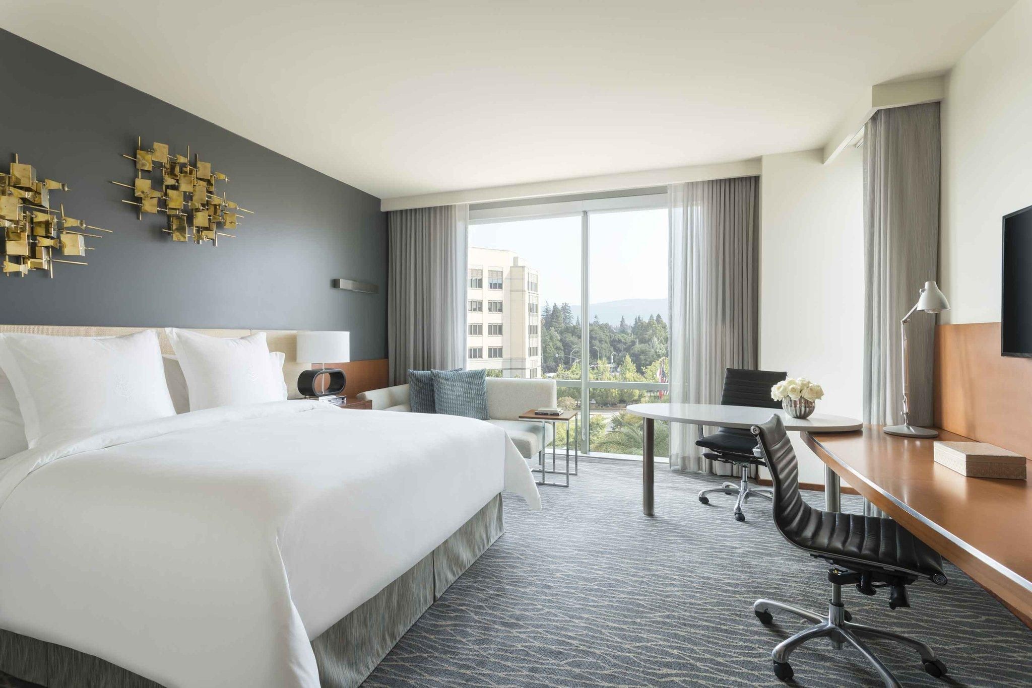 Deluxe Room with King Bed